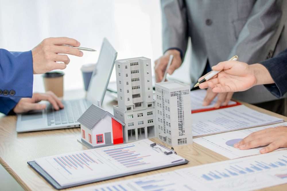 UAE Property Guide: Should You Buy, Rent, or Invest?